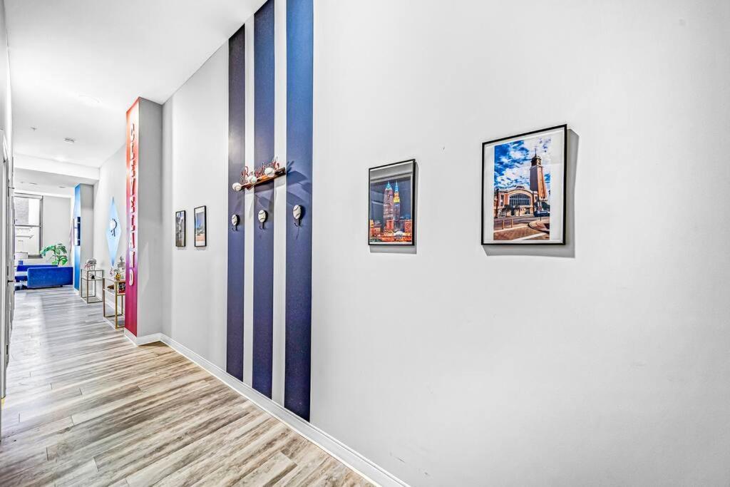Апартаменти 2Br Unit In The Heart Of Dt With View Of Playhouse Square, Pool & Gym Access- 305 Клівленд Екстер'єр фото