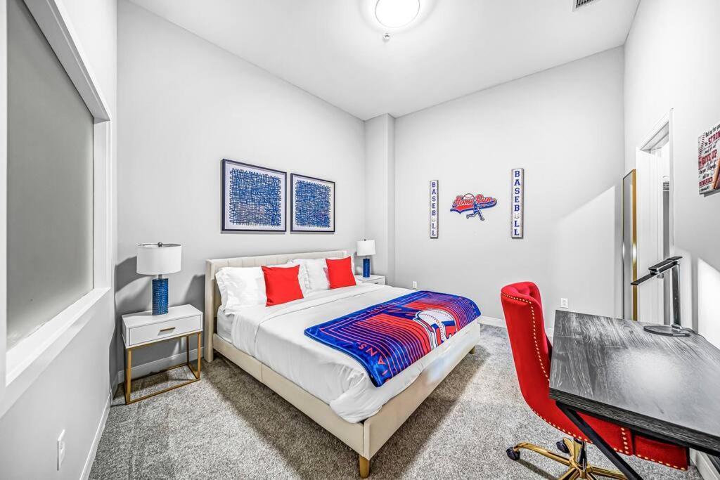 Апартаменти 2Br Unit In The Heart Of Dt With View Of Playhouse Square, Pool & Gym Access- 305 Клівленд Екстер'єр фото